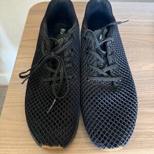 NOBULL Black Mesh Runner Men's Sneakers - Size 10.5